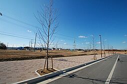 ゆとりの敷地と整った街並みです。(H23.12月撮影)