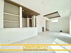  CENTURY21  ߵ6ܡ2ϸء