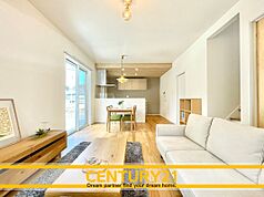  CENTURY21  貼4ܡ1ʲء