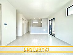  CENTURY21  䨾Į11ܱͮء