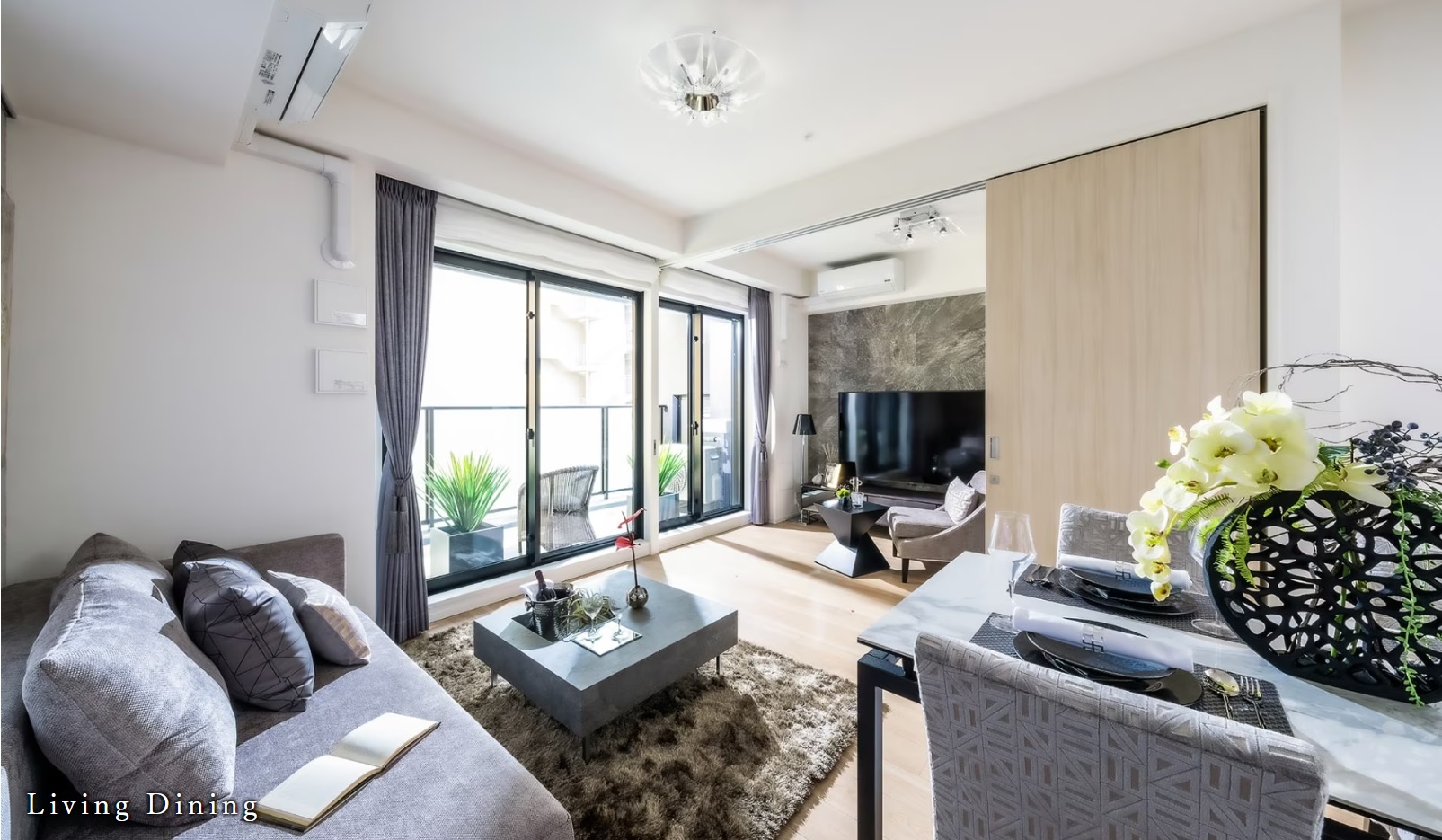 ザ・四条烏丸レジデンス 京都の中枢に、人生の拠点を。