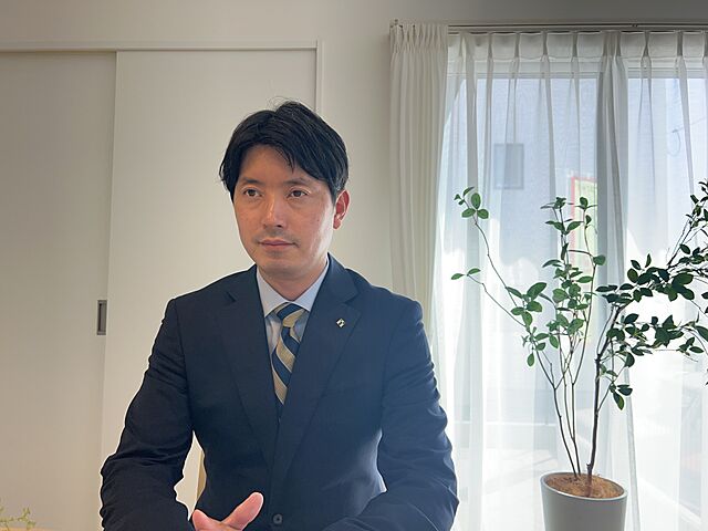 スタッフ