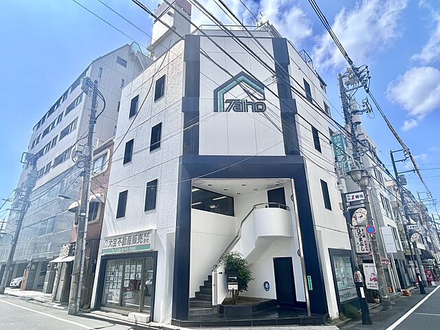 スタッフ