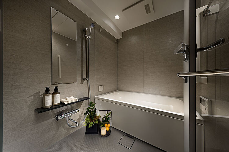 レーベン長岡古正寺NACREOUS バスルーム