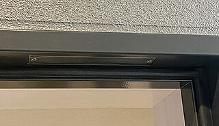 MATSUE THE TOWER 防犯センサー（1F住戸及び全住戸の玄関）<br />
