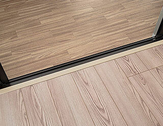 ネベル草加 Tiare フラットフロア