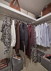 レーベン東川口 FULISTIA・レーベン東川口 BRITIA ウォークインクロゼット