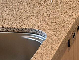 ヴェレーナ横浜岩井町ヒルズ キッチン御影石天板 