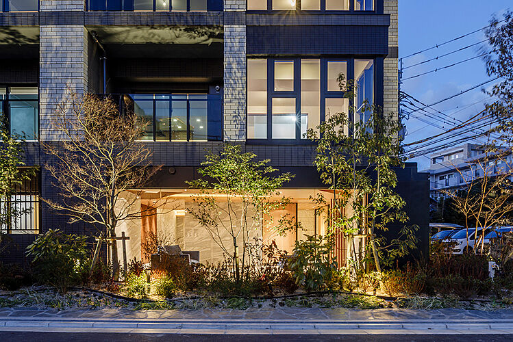 リビオ西新二丁目 竣工写真