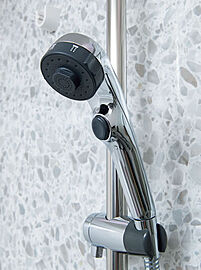 ワコーレ西明石クオリアコート スイッチ付エコシャワー