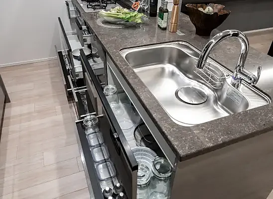 アルファステイツ庚午中 設備