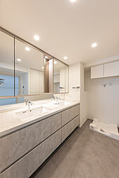 ジオタワー新町 専有部