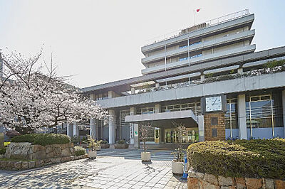 西宮市役所 【EAST】約880m（徒歩11分） 【WEST】約900m（徒歩12分）