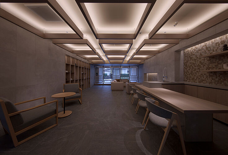 フリーディアシティ二日市 ラウンジ（2025年4月撮影）