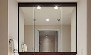 ヴィークハウス深沢 三面鏡 上下框付・三面鏡裏収納