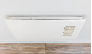 ロイヤルガーデン番町ザ・プレミアム 浴室暖房乾燥機（電気式）<br />

