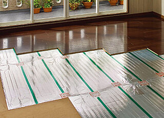 ヴェルディ東朝日町 床暖房