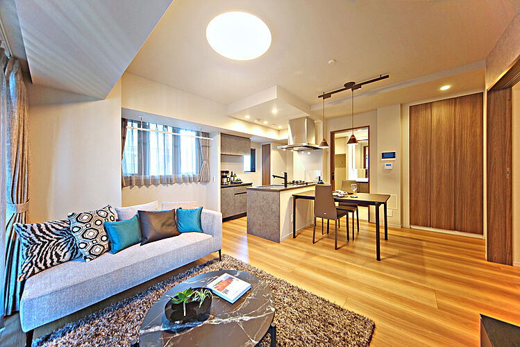 タワー・ザ・ファースト栄三丁目 Aタイプ