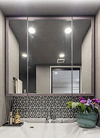 ヴェリテ元離宮二条城 ミラー四方框付き三面鏡