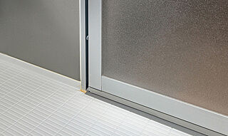 ヴェリテ金剛ルネ クロスサイト リフレイムドア