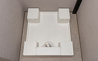 ヴェリテ鳳 防水パン手前ガード