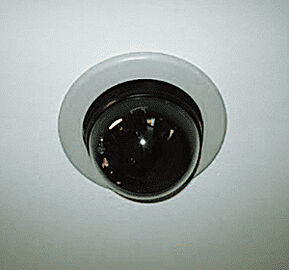 プレサンス ロジェ 鶴見緑地公園 フロント 防犯カメラ