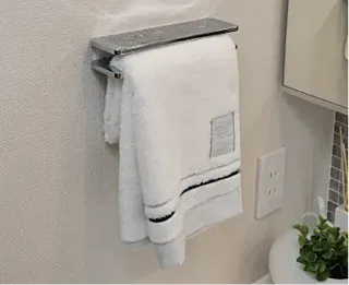 プレサンス ロジェ 甲子園口ルミエ 小物置付タオルリング