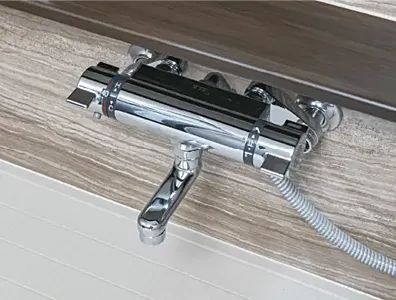 サーモスタット付混合水栓&浴室カウンター