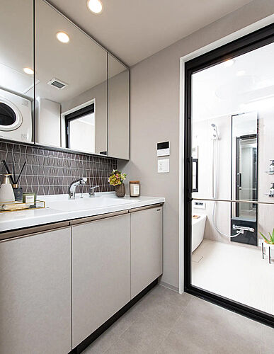 ラシュレ枚方 洗面室