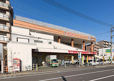 タイヨー上荒田店 約800m(徒歩10分)