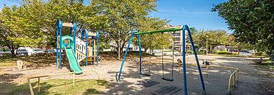 さくら公園 約590m(徒歩8分)