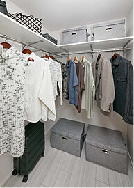 ブランズ横浜いずみ野 ウォークインクローゼット