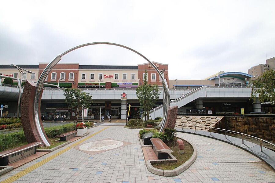 「西武新宿」駅直通。西武新宿線急行停車駅「田無」徒歩20分。