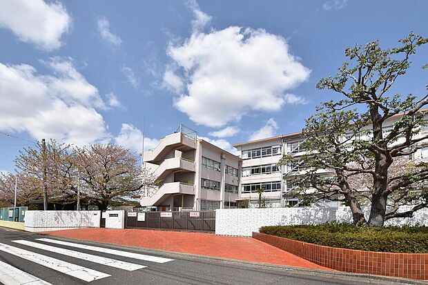 東村山市立回田小学校（約618m）