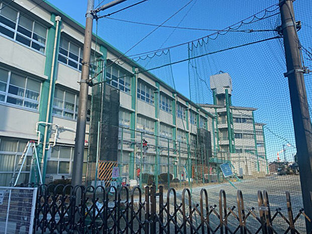 四日市市立日永小学校