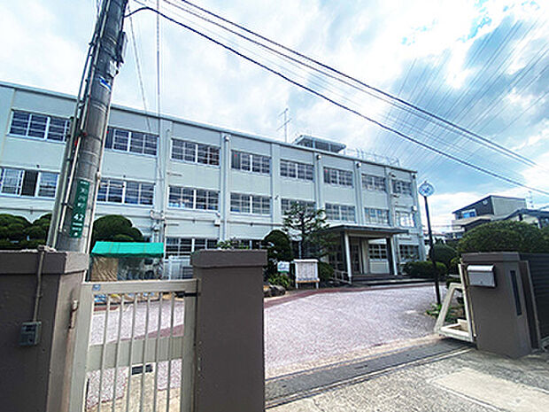 高槻市立大冠小学校