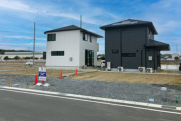 【B号地 外観】区画整理地内の綺麗な街並み。 前面道路は8.5mと、車の出し入れやすれ違いにもゆとりがございます。