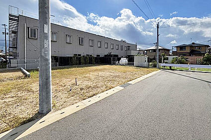 44号地 前面道路含む現地写真