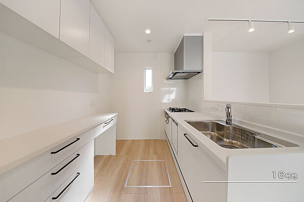 【16号地 キッチン】16号地