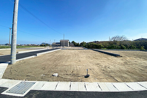 【8号地 外観】202m2超と、ゆとりある広さ。 開放感のある、明るい角地区画です。 整形地のため、多彩なプラン