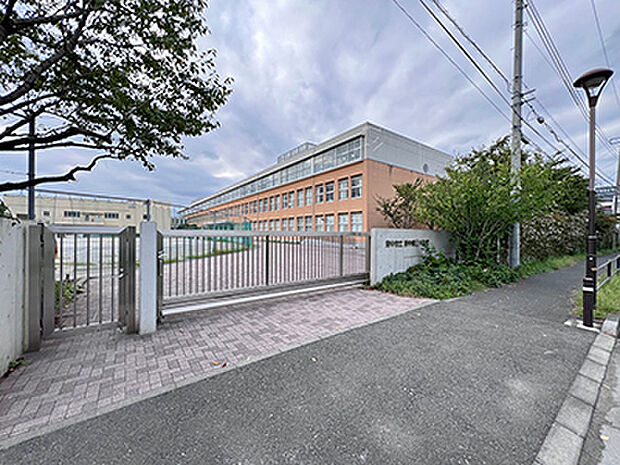 府中市立第三中学校