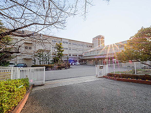 宝塚市立宝塚中学校