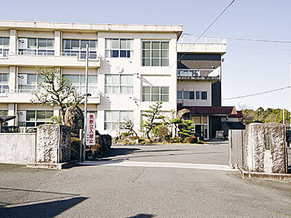菰野中学校 約1450m