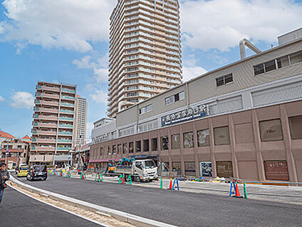 阪急「宝塚南口」駅 約600m