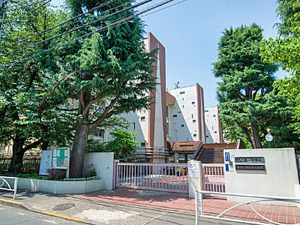 目黒区立第一中学校 約120m