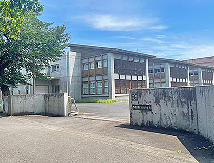 つくば市立谷田部中学校 約2680m