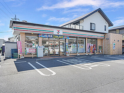 セブン-イレブン三橋店 約280m
