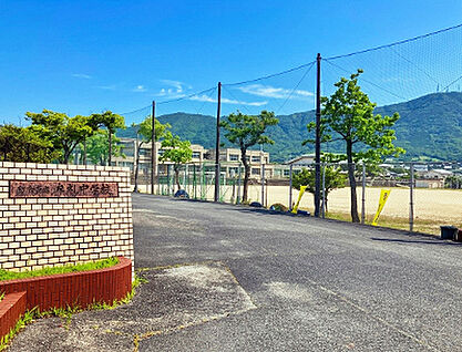 防府市立牟礼中学校 約680m