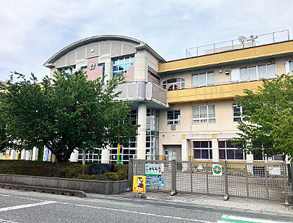 山口市立小郡南小学校 約1890m