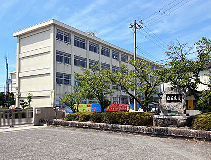 加古川市立平岡中学校 約1120m